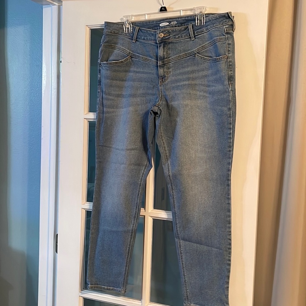 Women’s Old Navy size 16 jeans